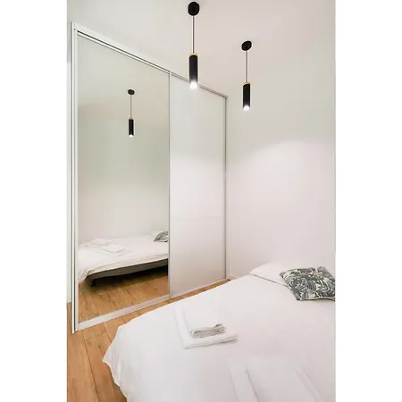 Chlodna Square By Bookinghost Lejlighed