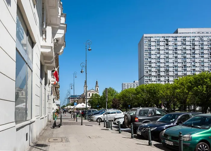 Chlodna Square By Bookinghost