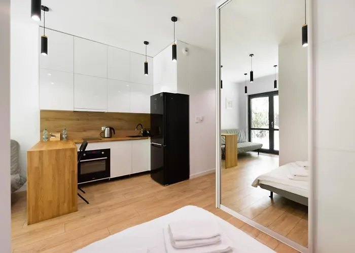 Chlodna Square By Bookinghost Apartman