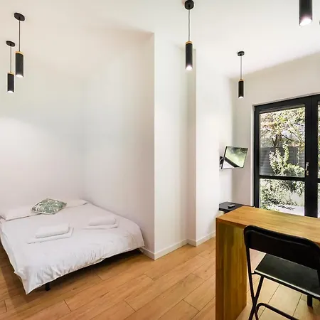 Chlodna Square By Bookinghost *