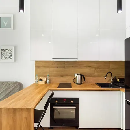 Διαμέρισμα Chlodna Square By Bookinghost